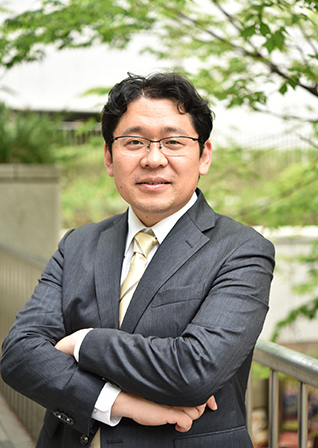 顔写真:監修者:伊藤 亮太